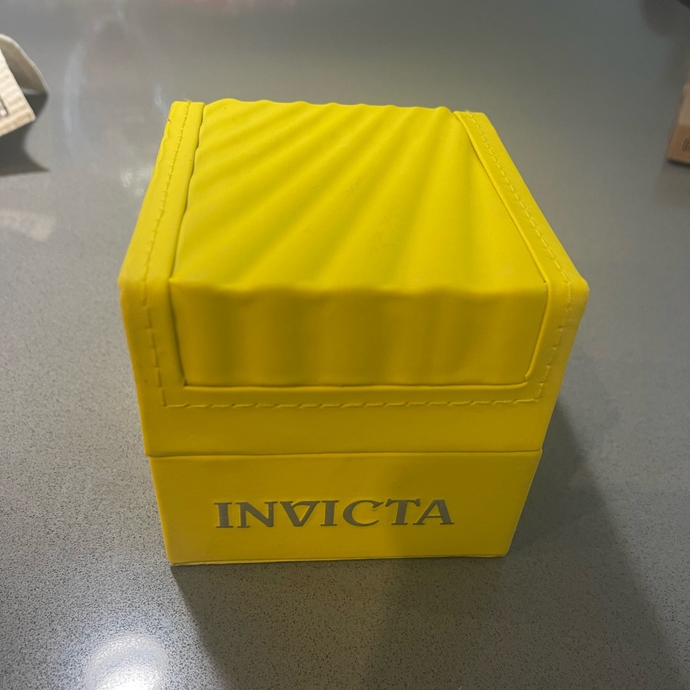 Empty box